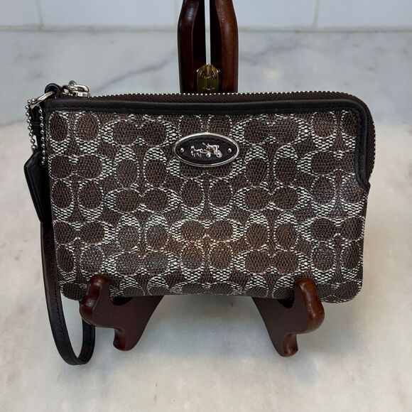 Coach Saffiano Leather Mini C Signature Logo Pouch Clutch Wristlet - Picture 2 of 14